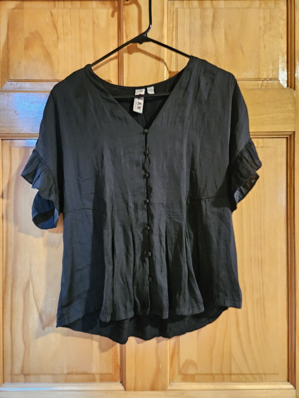 Dolan Black Button-Front Ruffle Sleeve Blouse